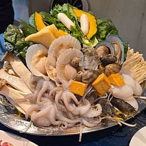 강릉여행와서 먹은  푸짐한 강릉해물칼국수, 초당동맛집 '봉창이해물샤브칼국수'