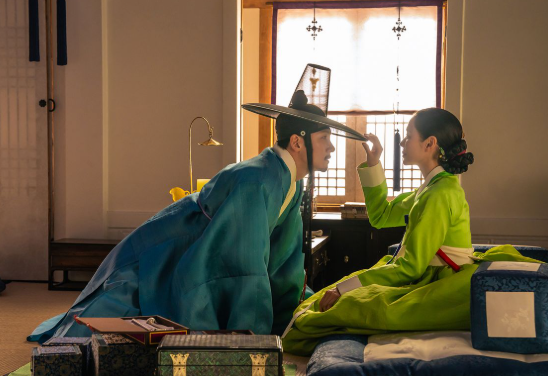 넷플릭스 스캔들, 손예진 지창욱 위험한 사랑내기..공개일, 영화 결말 그대로 갈까?