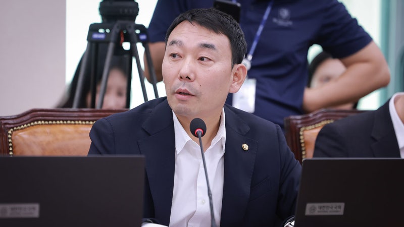 김용민 검찰 수사관 공방 개정 형소법 보완수사권 폐지가 불붙인 이유