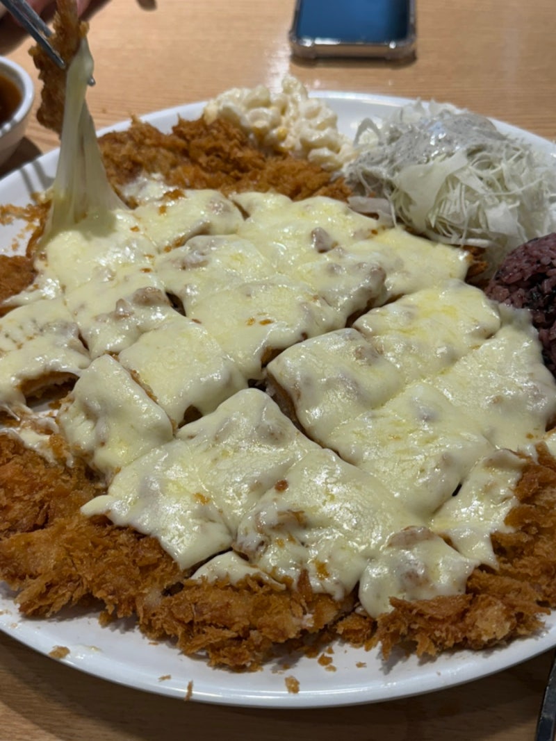 용인 구성 뚱보아저씨 수제돈까스, 치즈돈까스와 물비빔국수 고소매콤맛없없조합