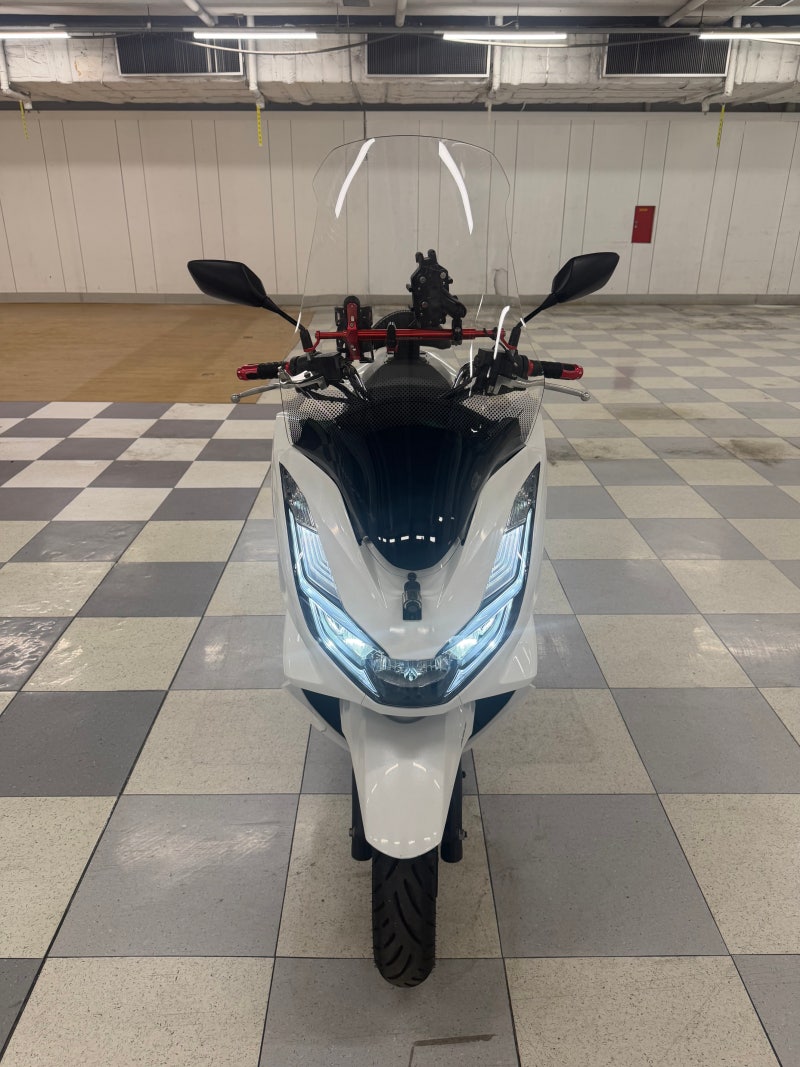 2024년식 혼다 PCX125 중고 오토바이 판매합니다! 출퇴근 최고의 스쿠터 (매버릭바이크, 파쏘 오....