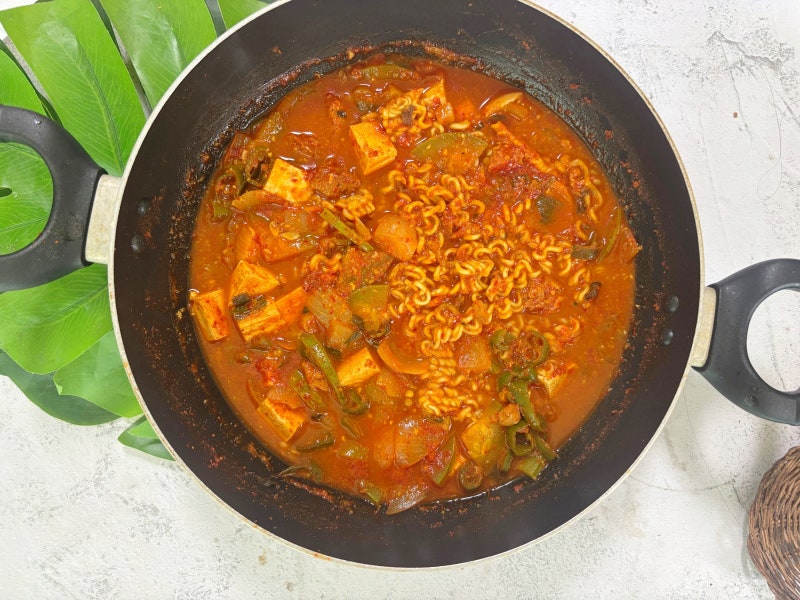 참치 고추장찌개 레시피 고추장찌개 만들기 여름 찌개 만들기 라면 넣은 고추장찌개