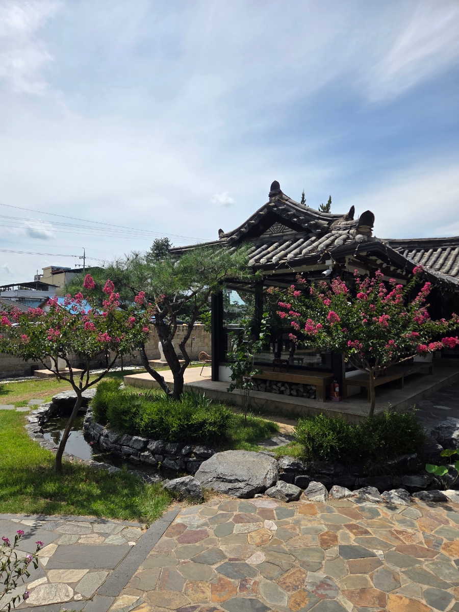 커피홀 베이커리 안동풍산점 사진 3