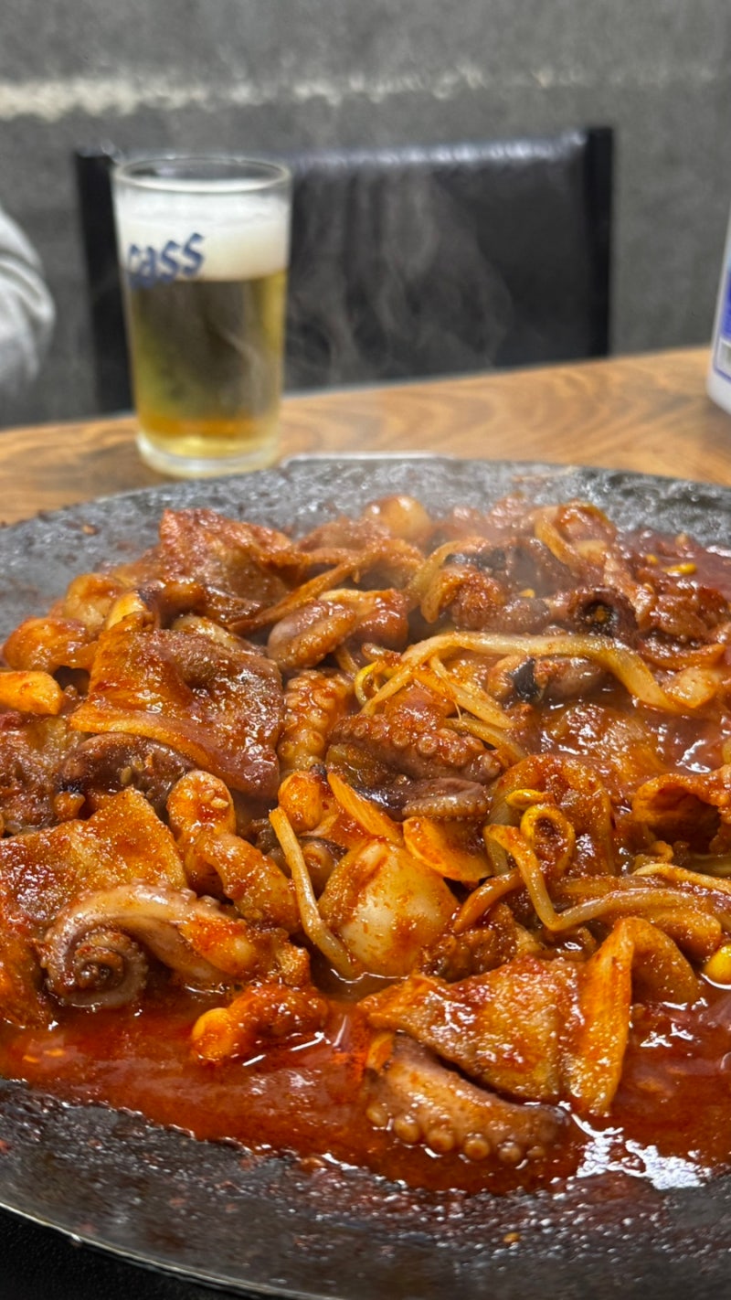 [서울/군자] 쭈꾸미삼겹살 맛집 천호쭈꾸미골목 뺨치는 “ 용두동할매쭈꾸미 ”