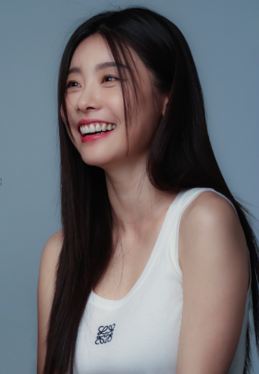 "월세 40만 원 때문에 알바 14개 뛰다 영양실조로 쓰러졌다?!" 양말공장서 견뎌낸 걸스데이 소....