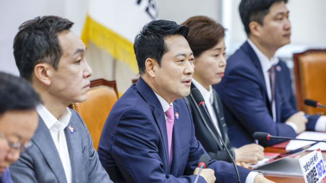 서범수·<b>진종오 돌려차기</b> 실언, 윤리위 엄중 조치"…<b>징계</b> 수위... 