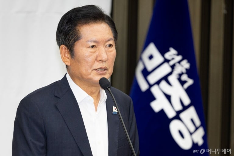정청래 "신천지 의혹, 근거 못 대면 허위신고… 방화범 못지않다"