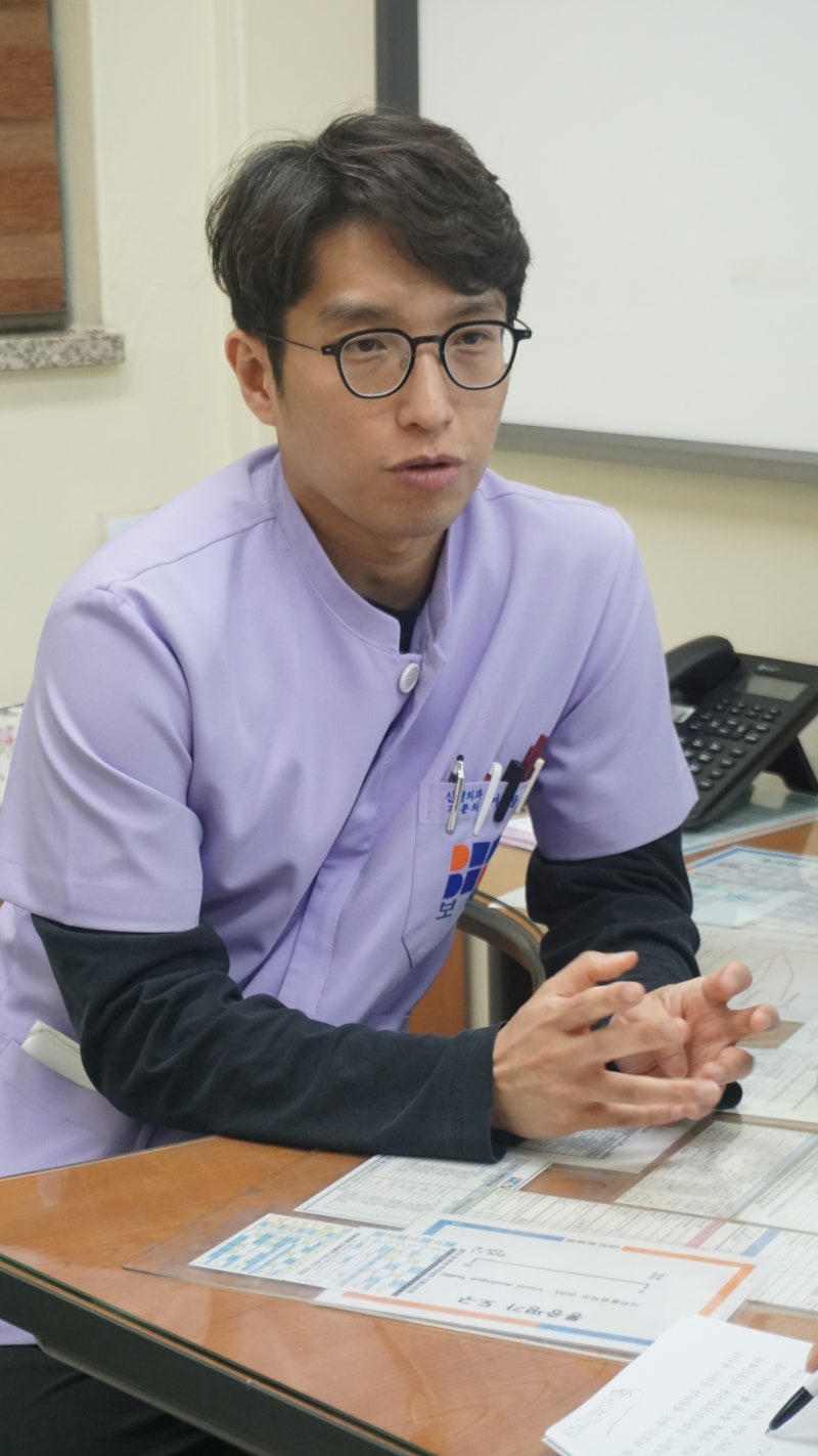 우리 아이 등이 삐뚤어 보인다면? 대구척추측만증 치료가능할까?