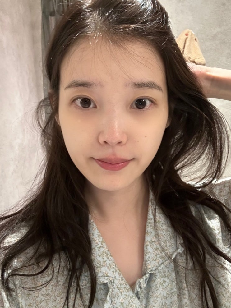 <b>아이유</b> 이종석과 이별 1달만에 인스타에 전남친 <b>장기하</b> 소환 ?!... 