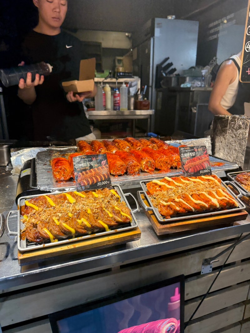 제주 동문재래시장 구경하기 (야시장, 주차, 맛집, 간식, 기념품)