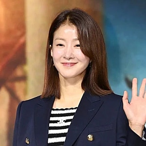 배우 이시영 "이혼 후 낳은 9개월 딸 두고 캐나다 살이 시작" 한 달 내내 바이크 탈 예정