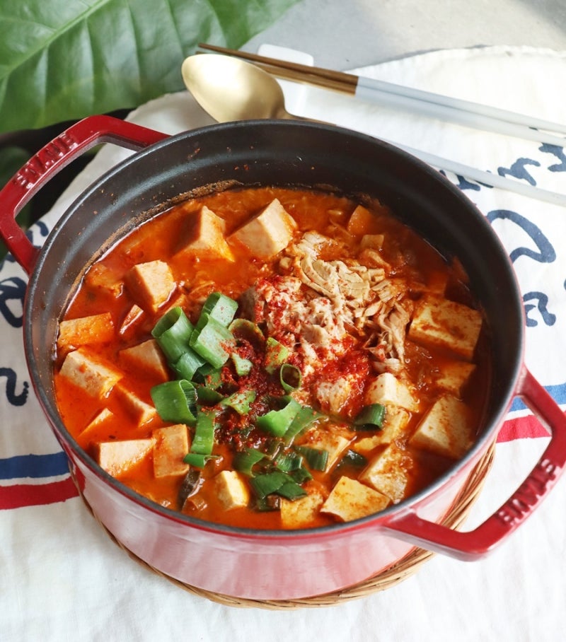 참치 김치찌개 레시피 두부 넣은 스팸 김치찌개 끓이는법