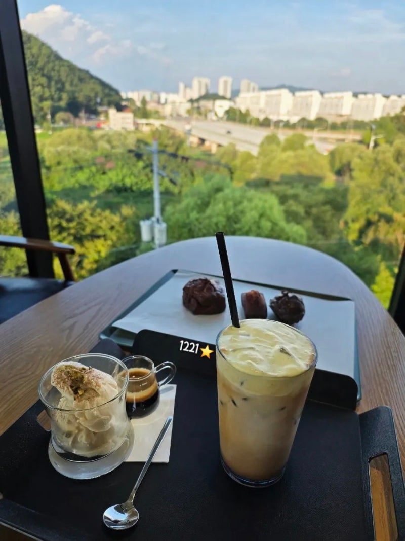 대전 도안동 예쁜 베이커리 대형카페 Cafe N&D 카페엔앤디