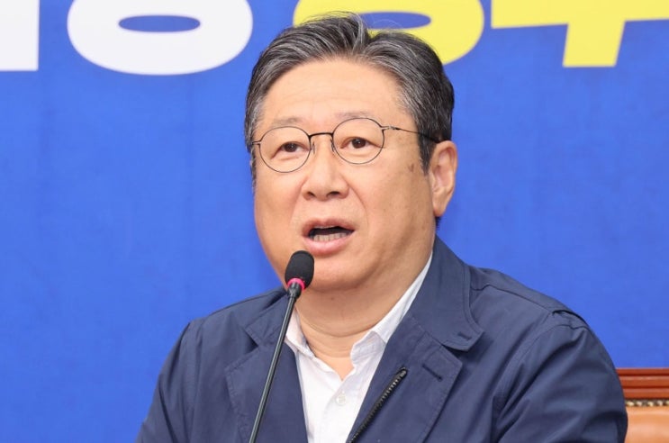 <b>황희</b> 의원, 청년 주거난 해법으로 '<b>버스</b>-<b>하우스</b>' <b>제안</b>