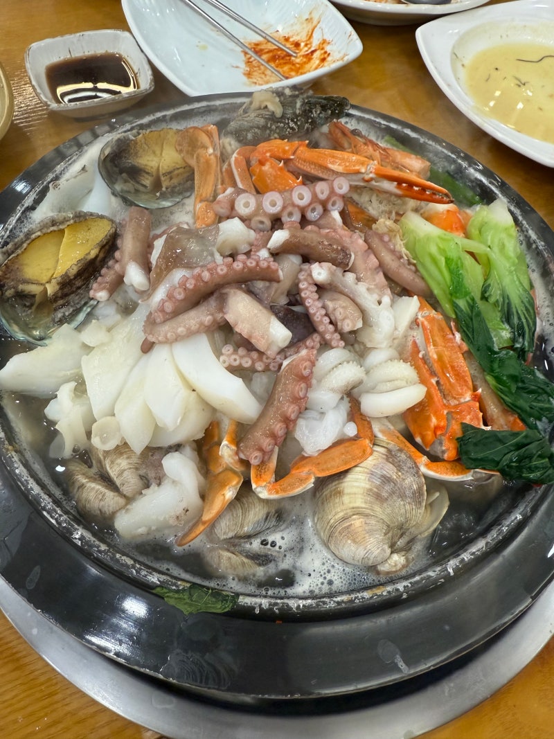대구 수성구 황금동 맛집 더위에 기력보충하기 좋은 해물탕 들안길밥집 울릉도해물탕 방문....