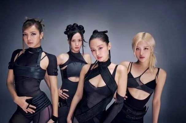 <b>10</b>년의 약속, <b>블랙핑크 데뷔 10주년</b> 완전체 팬만남으로 전하는 진심