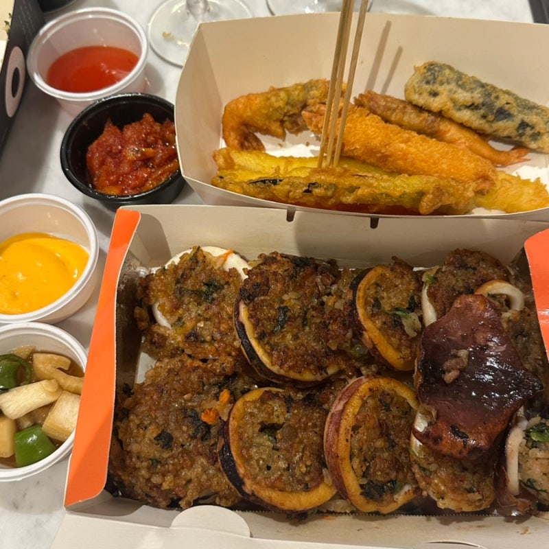 강릉중앙시장 먹거리 오징어순대로 유명한 강릉사임당오징어순대
