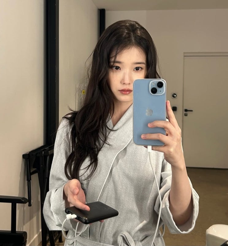 <b>아이유 장기하 노래 선곡</b>, 이종석 결별 후 ‘굳이 왜?’... 