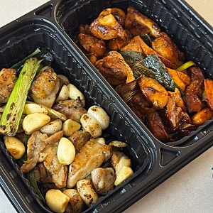 기영이숯불치킨 메뉴 순살 반반숯불치킨 2가지 맛 소금 통마늘 + 바베큐양념 맛 내돈내산 후....
