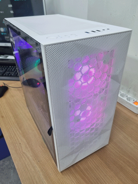 8세대 커피레이크 i7 8700 16G GTX1070TI RTX2070S RTX2080 SSD240G 게이밍PC 판매합니다.