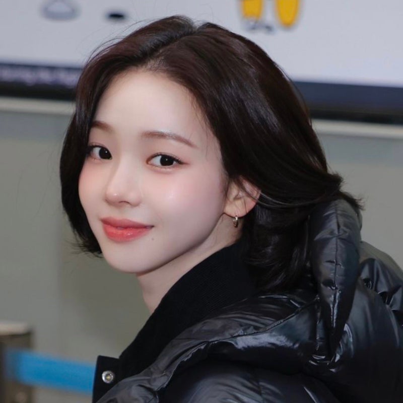 카리나 단발 프라다 가방 패션 역시 레전드네?