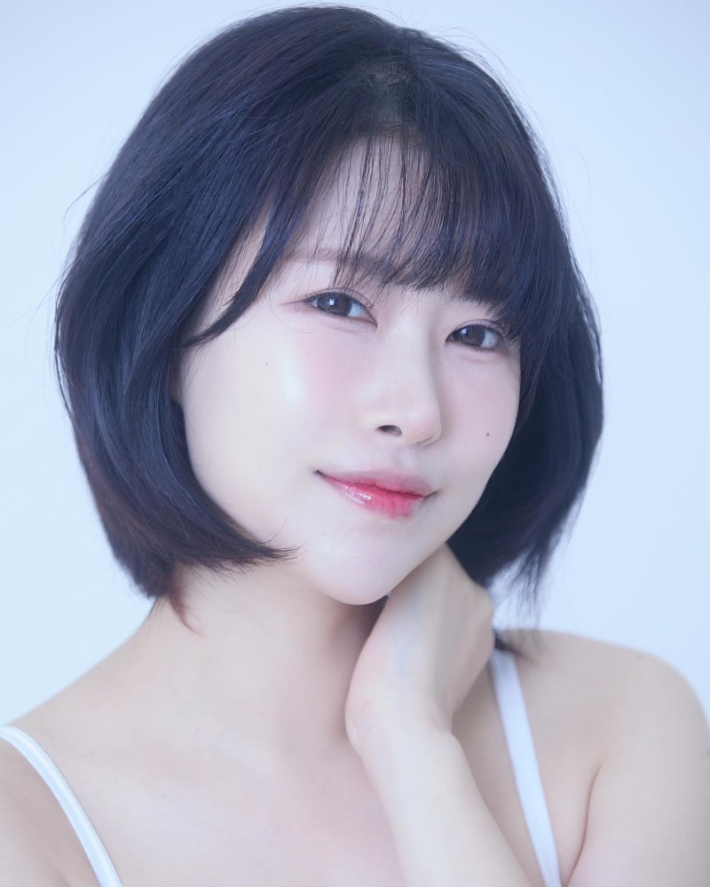"가슴이 4개가 됐다" 이세영의 성형 고백, 그 후 근황이 심상치 않다