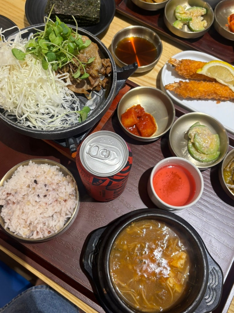 반월당 맛집 한식 잘하는 곳 카페동이 동성로본점 한상차림 점심 가성비