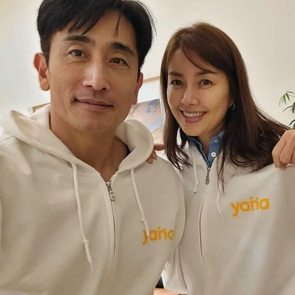 차인표 신애라 부부 이야기, 책 소설 및 연극 활동 정리