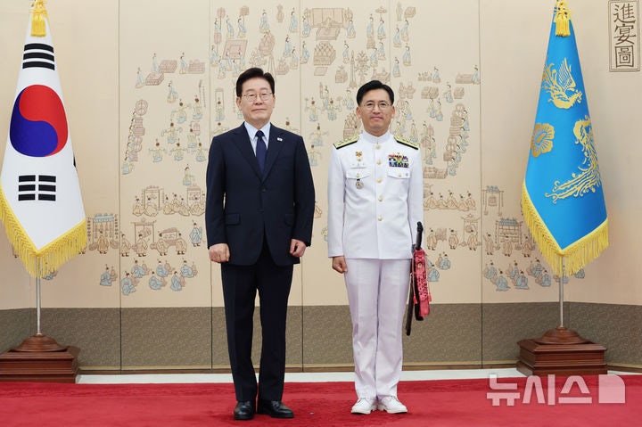 조충호 해군 참모차장 프로필 고향 학교 이력 중장 진급자 <b>삼정검</b> ....