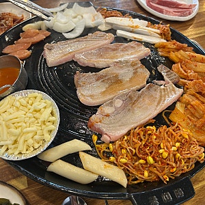 첨단 ‘솥뚜껑삽겹살’ 솔직 후기(내 돈)