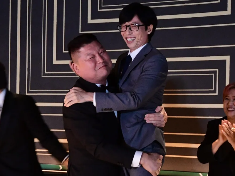 강호동은 왜 '아는 형님'만 남았을까? ... 국민 MC 유재석과 엇갈린 예능 전략 분석