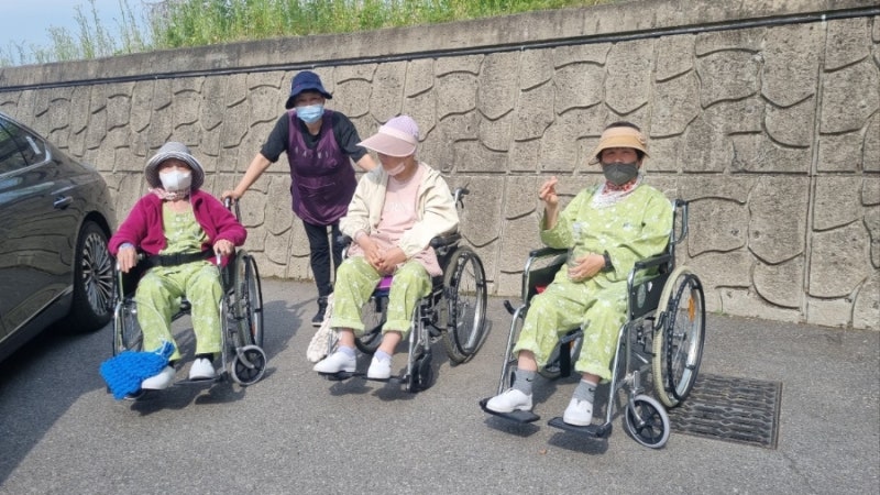 부산간병인 부산간병협회 환자분들의 이야기를 들어드리는24시 부산간병인 (경청)