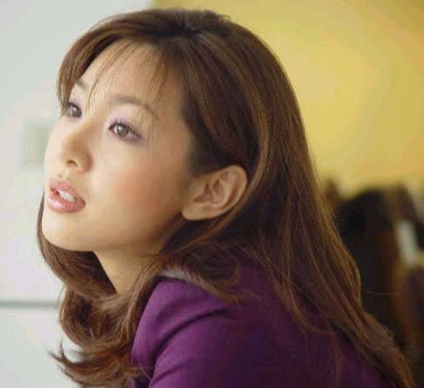 쿨 이재훈과 공개연애한 뒤, 마지막 작품 이후 10년 넘게 잠적한 여배우