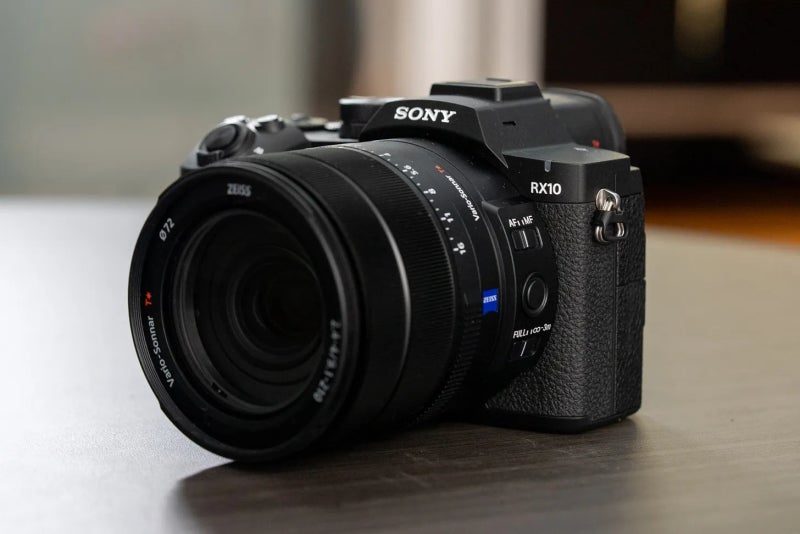 소니 RX10 V 리뷰 ① 여행용 카메라 끝판왕? 24-600mm 하나로 끝났습니다