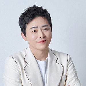조정석 프로필 인스타 나이 고향 아내 거미 본명 직업 결혼 자녀 두 딸 둘째 이름 가족 근황