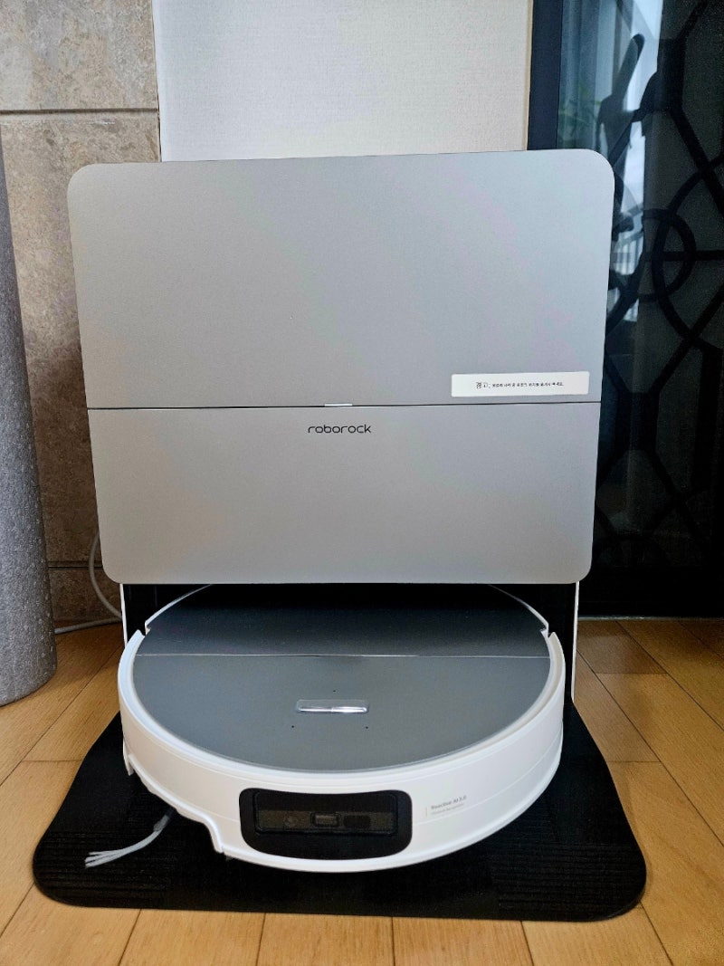 로보락 S10 MaxV Ultra 첫 사용 후기, 물걸레 자동세척과 열풍건조까지 정말 편할까?
