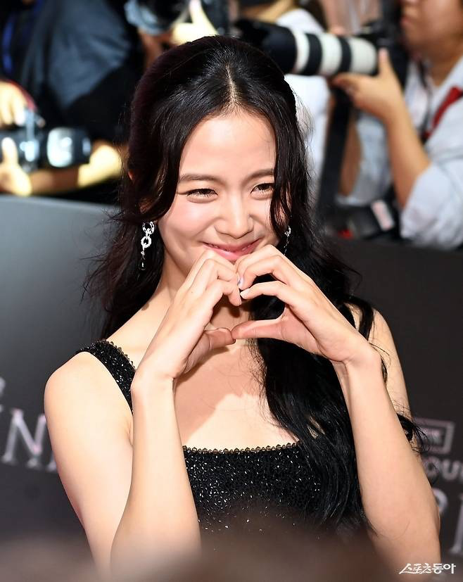 지수, 블랙핑크 10주년 논란에 사과 “큰 섭섭함 안겨 미안해”