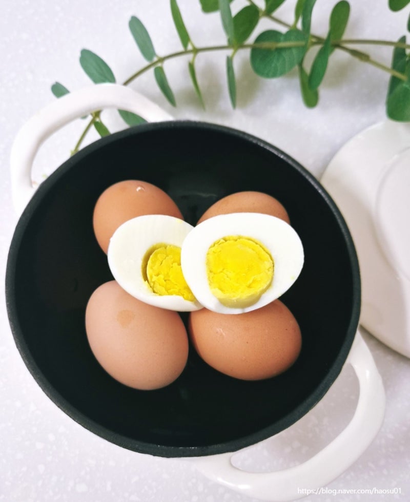 완숙 계란 삶는법 껍질 잘 까지게 삶기 계란 삶는 시간 방법