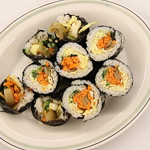 간단한 집김밥 만들기 단무지 없는 씻은 묵은지김밥 레시피