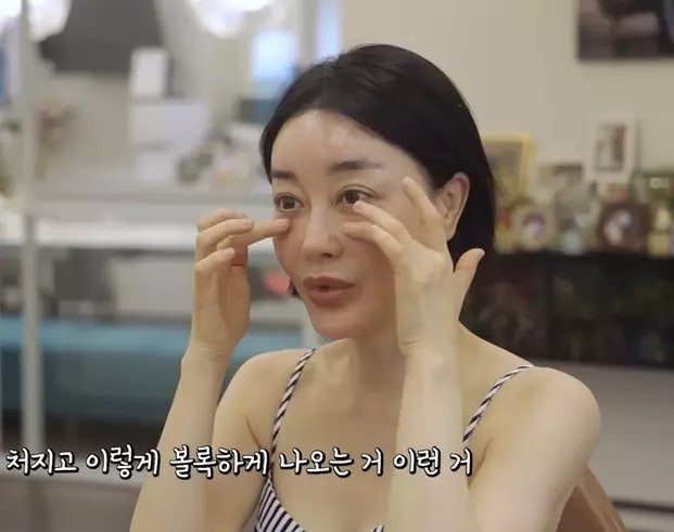 53세 김혜은의 눈가 관리법이 화제, 바세린에 더한 한 방울은?