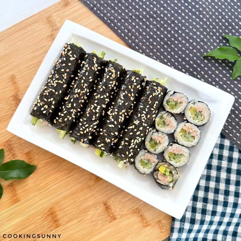 불없이 딱 3가지 재료만 넣어서 쉽고 정말 맛있는 초간단 참치 꼬마김밥 만들기 간단한김밥