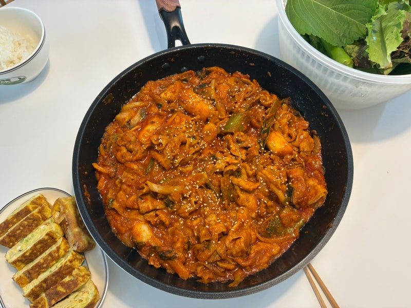 취요남x제이제이 제육볶음 내돈내산 후기 ㅣ 삼겹대파제육
