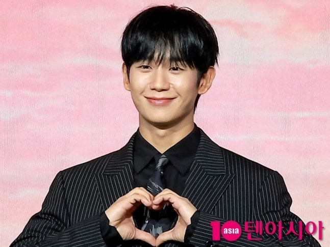 Jung Hae-in's Return After 3 Years, The Reason He Chose Netflix for 'Such a F***ing Love' as Jang Tae-ha