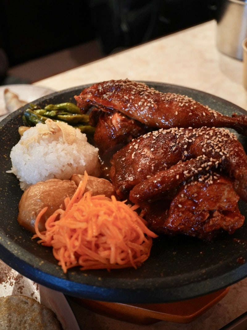 종로3가역 저녁 데이트 맛집 적포, 종로 야장에서 즐기는 숯불 닭구이와 막걸리