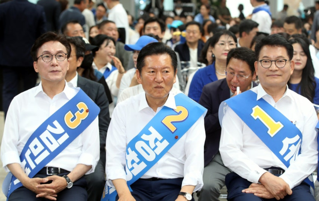 민주당 전당대회...호남 앞두고 정청래·김민석, 제주·인천서 운명 건 승부