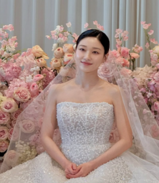 결혼한 줄 알았더니.." 하윤경, 센스 넘친 웨딩 스포일러로 반전 케미 탄생 비결