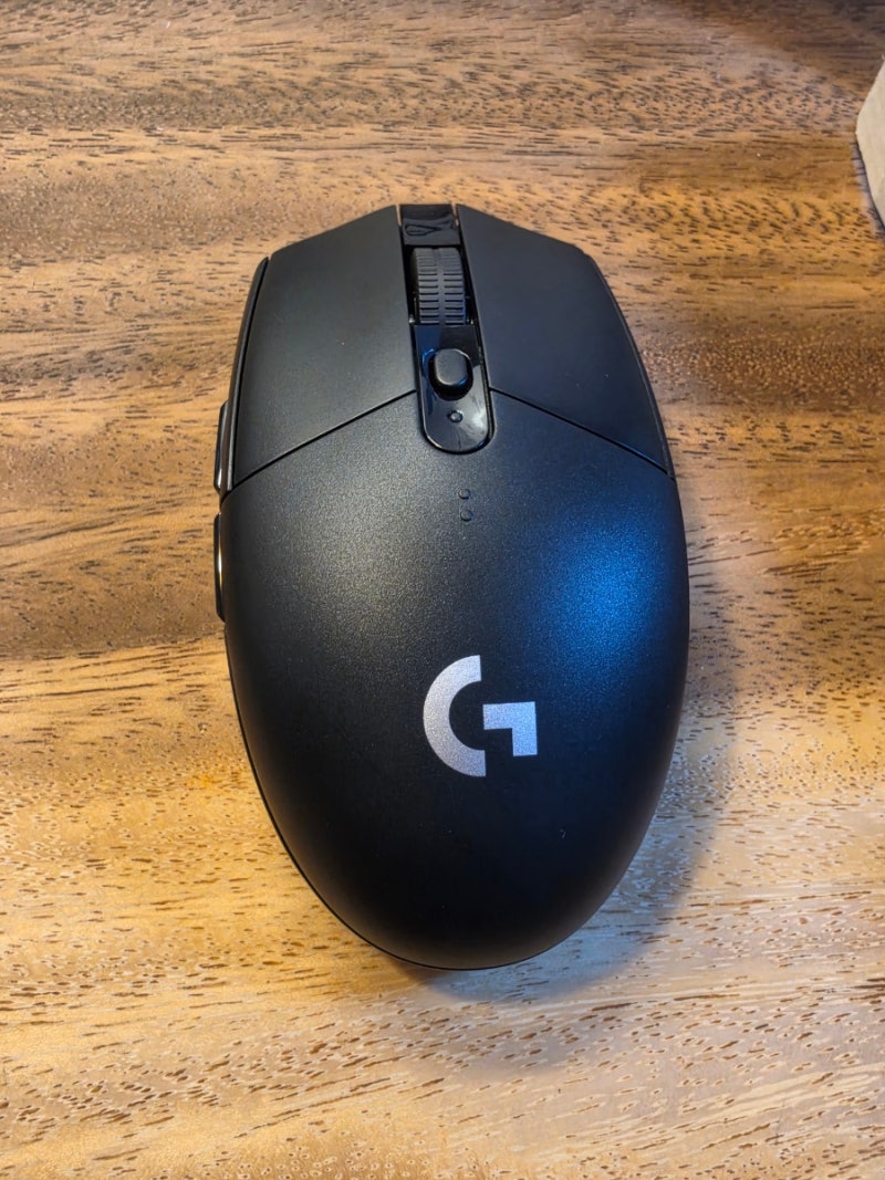로지텍 G304 무선 마우스 실사용 리뷰｜그립감·클릭감·배터리 총정리