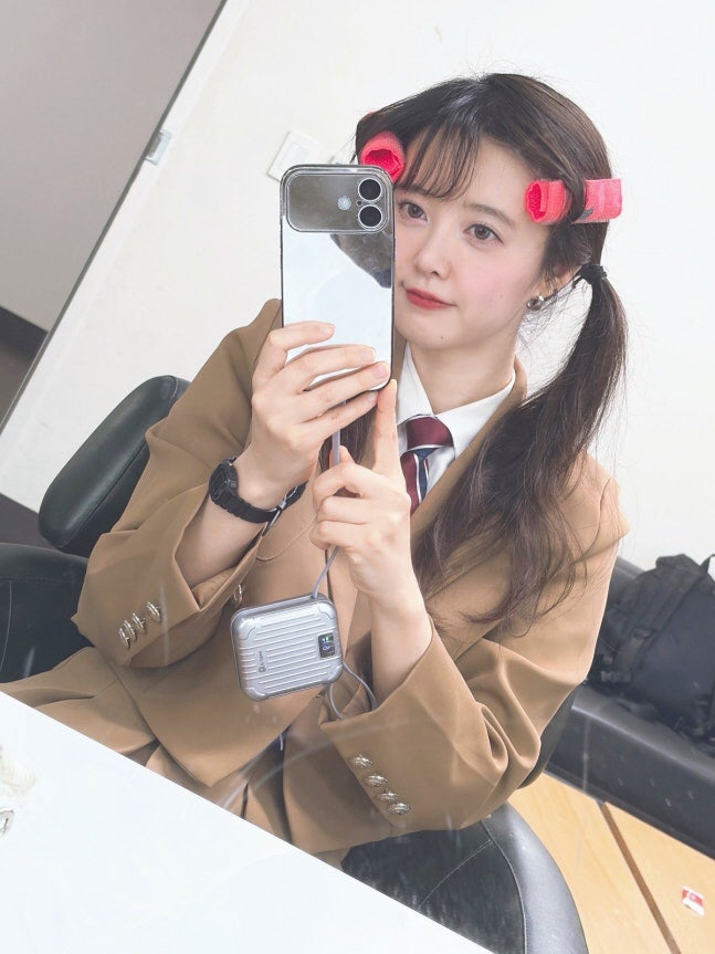 교복 입고 금잔디로 돌아온 구혜선, 3만 장 판매로 이어진 홈쇼핑 전략