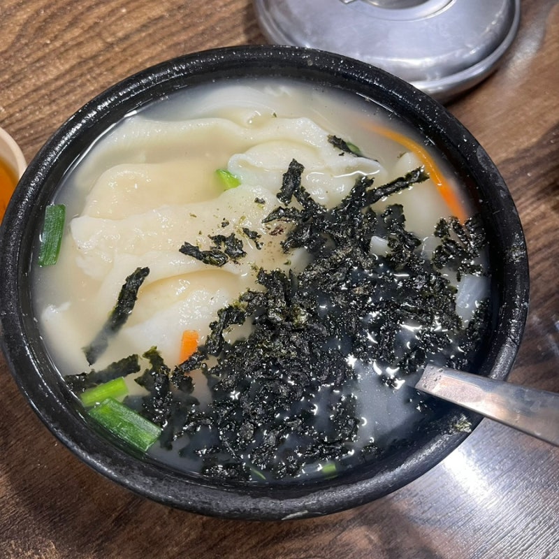 삼청동수제비 주말 오후 웨이팅, 2명이면 수제비+감자전 추천