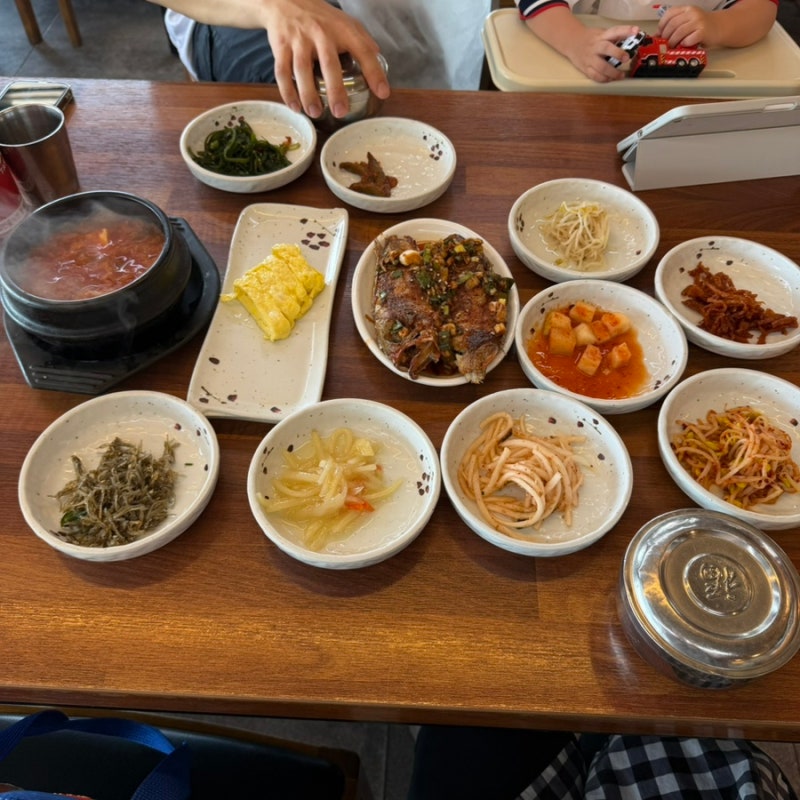 부산 해운대 미포 맛집 새아침식당 생선구이 현지인 백반집 아침식사